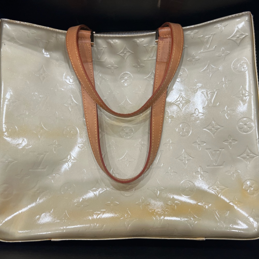Authentic Luis Vuitton - Picture 1 of 7